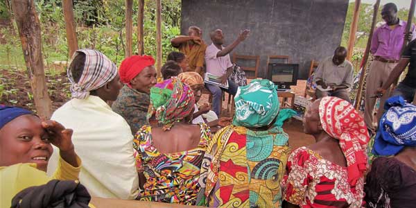 Building Hope with ‘Speaking Plates’ in DR Congo Villages
